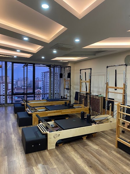 Move Skolyoz & Pilates