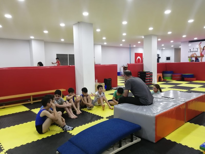 YILDIZ ÇOCUKLAR SPOR KULÜBÜ