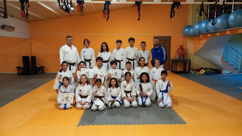 Dynamic spor salonu