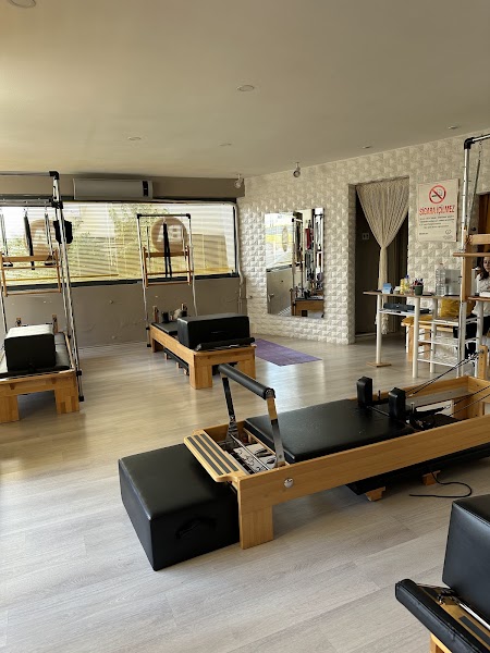 BA pilates studio