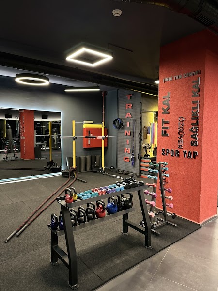 Life Form Sport Center(Bayanlara özel spor salonu)