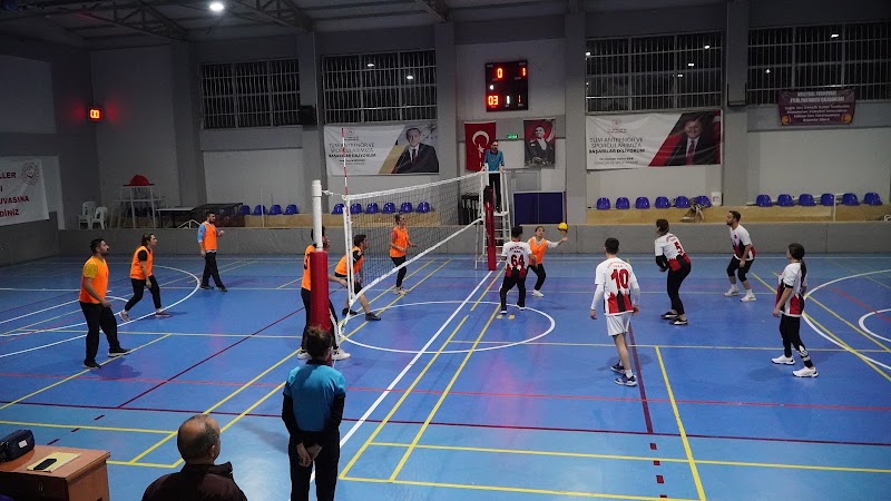 Dikilitaş Spor Salonu