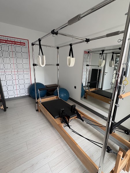 Fizyoterapist Beyza Gülez | Lenfödem Tedavisi, Reformer Pilates, Manuel Terapi, Skolyoz, Fizyoterapi Hizmetleri