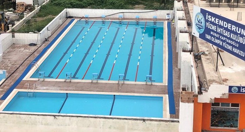 İskenderun Yüzme İhtisas Kulübü Murat Kaptanoğlu Yarı Olimpik Yüzme Havuzu