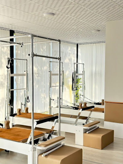 FiL Pilates Studio - Balıkesir Kadınlara Özel Pilates - Reformer - Yoga