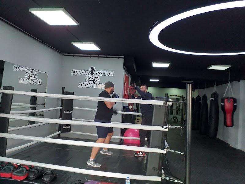 İsa Ay PT Studio