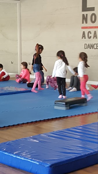La Noche Dans & Spor Akademi