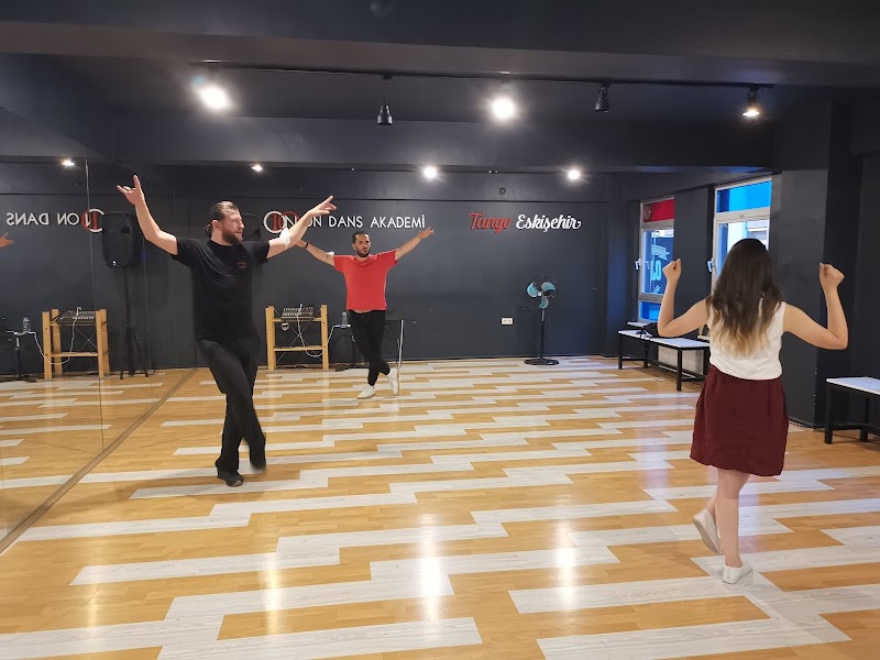 ON DANS AKADEMİ