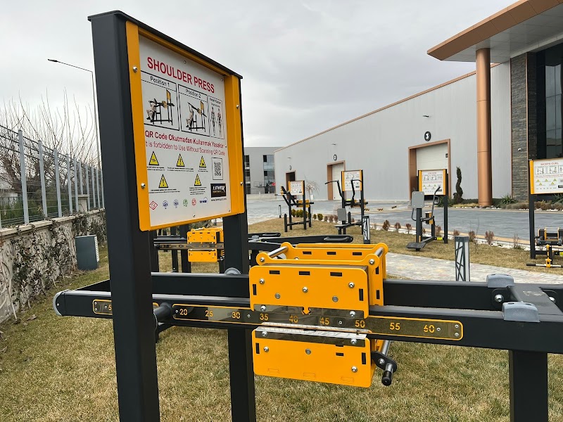 LEVER SPORT FITNESS EQUIPMENTS