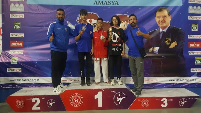 Menekşe Spor Kulübü