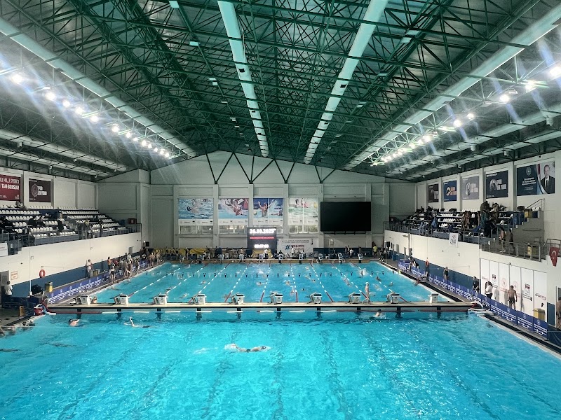 Türkiye Yüzme Federasyonu Tozkoparan Olimpik Havuzu