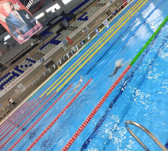 SPRİNT 27 YÜZME YAZ KIŞ SPOR OKULLARI