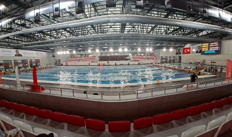 Yüreğir Olimpik Yüzme Havuzu