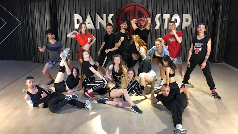 Dans Stop