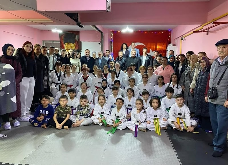ESKİŞEHİR ANADOLU YILDIZLARI FIGHT CLUB