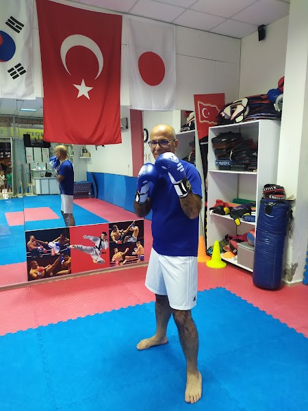 İzmir Altın Dövüş Gold Fight Spor Kulübü