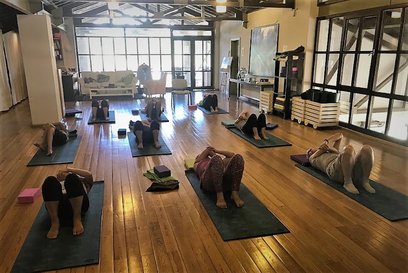 Tülin Karagüllü ile Somatik Yoga ve Bones For Life