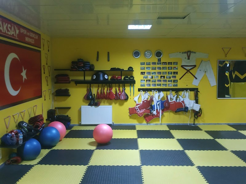 Aksa Spor ve Gençlik merkezi