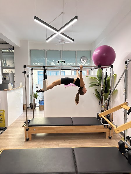 REFORMER COACH STUDIO