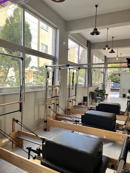 Zena fit pilates