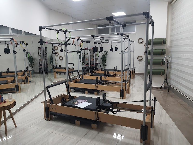 FizyoNora (Reformer Pilates & Hamak Yogası) E. Sinem YATMAN