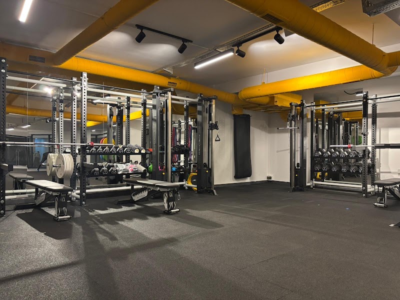 Üsküdar Fitness Farm-Personal Trainer|Reformer Pilates|Boks|Kickboks|Koşuyolu Spor Salonu|Altunizade Spor Salonu|