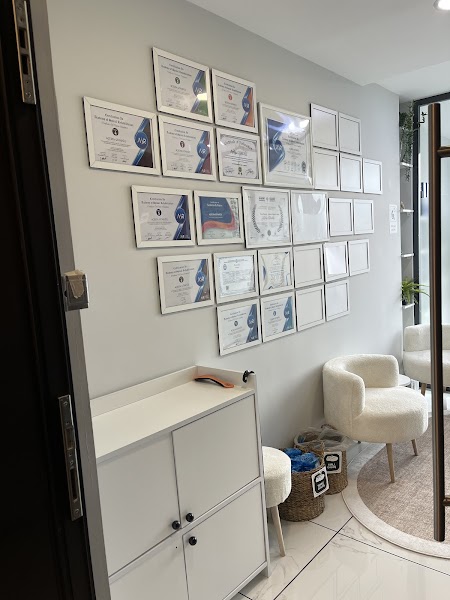 Fzt. Açelya Gündüz & Fzt. Yaren Nur Özcan Fizyoterapi Yoga & Pilates -𝙊̈𝙯𝙚𝙡 𝙎𝙖𝙜̆𝙡ı𝙠 𝙈𝙚𝙨𝙡𝙚𝙠 𝙃𝙞𝙯𝙢𝙚𝙩 𝘽𝙞𝙧𝙞𝙢𝙞-